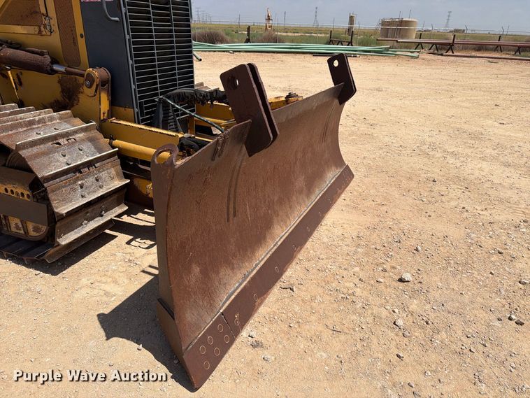 image for item DV8617 2007 John Deere 700J xlt dozer