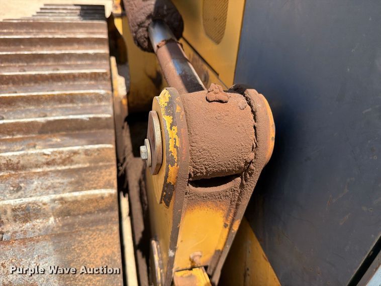 image for item DV8617 2007 John Deere 700J xlt dozer