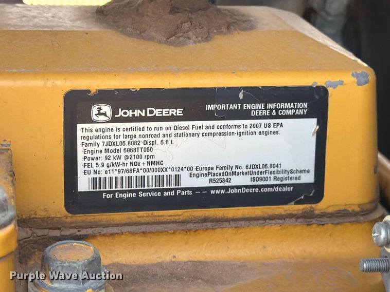image for item DV8617 2007 John Deere 700J xlt dozer