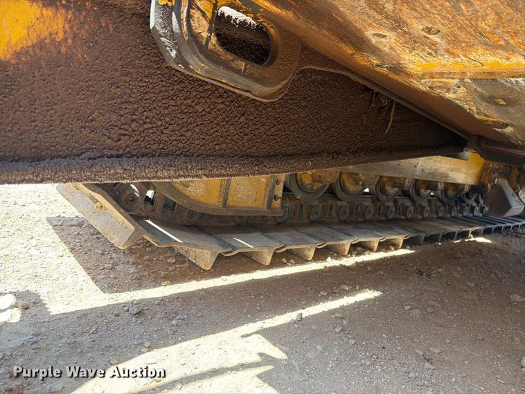 image for item DV8617 2007 John Deere 700J xlt dozer