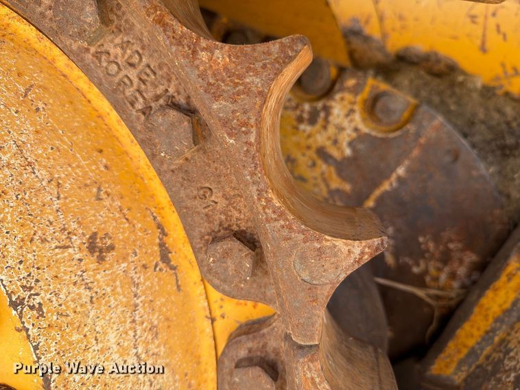 image for item DV8617 2007 John Deere 700J xlt dozer
