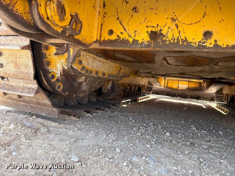 image for item DV8617 2007 John Deere 700J xlt dozer