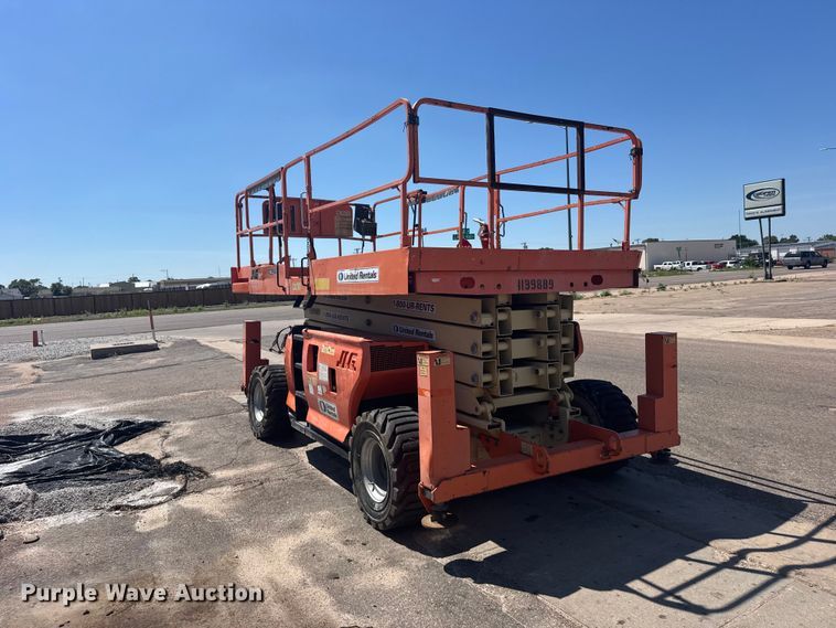 image for item DY3226 JLG 4394RT scissor lift