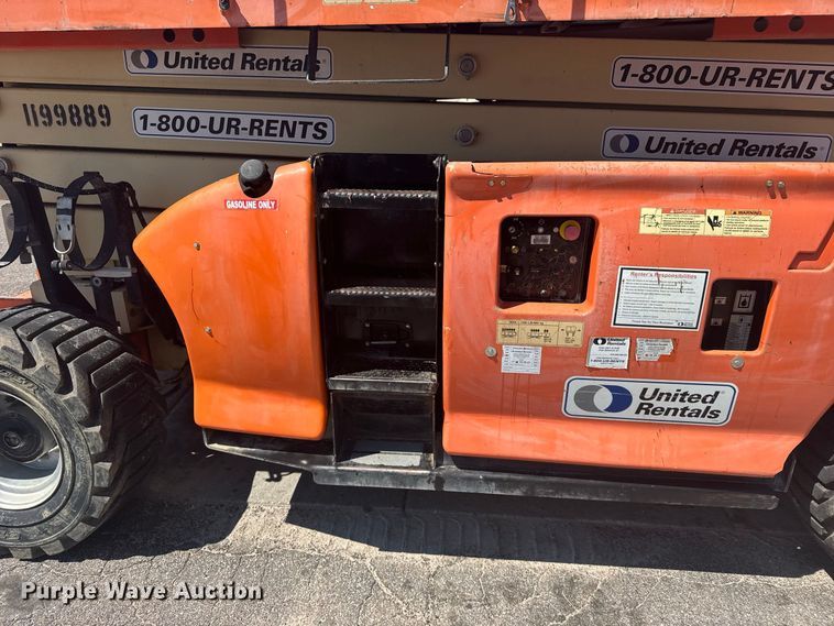 image for item DY3226 JLG 4394RT scissor lift