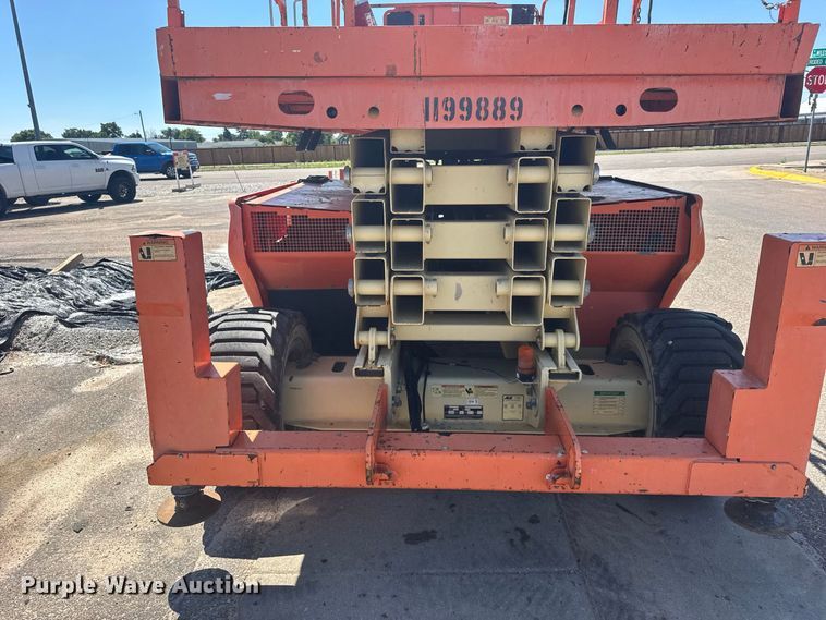 image for item DY3226 JLG 4394RT scissor lift