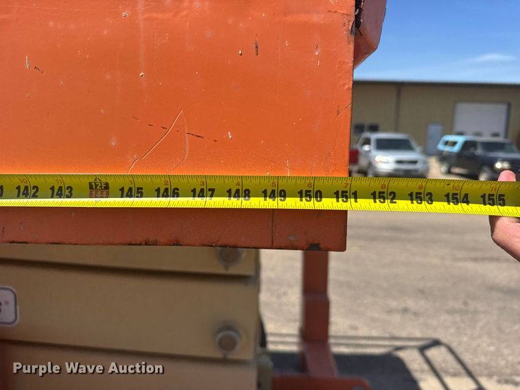 image for item DY3226 JLG 4394RT scissor lift