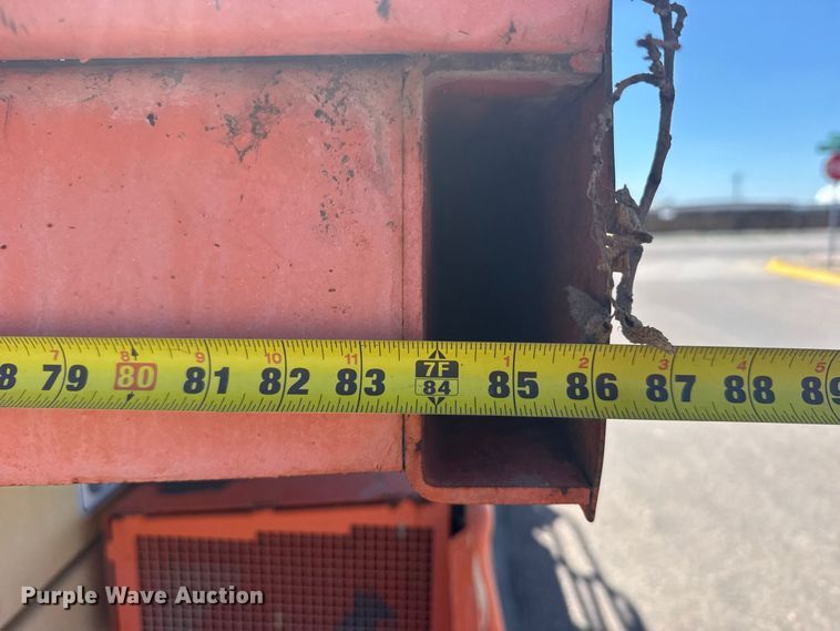 image for item DY3226 JLG 4394RT scissor lift