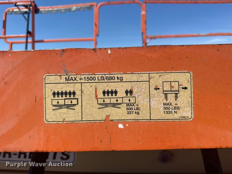 image for item DY3226 JLG 4394RT scissor lift