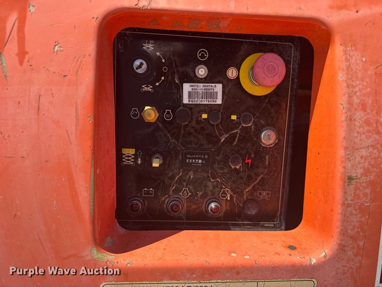 image for item DY3226 JLG 4394RT scissor lift