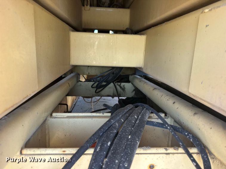 image for item DY3226 JLG 4394RT scissor lift