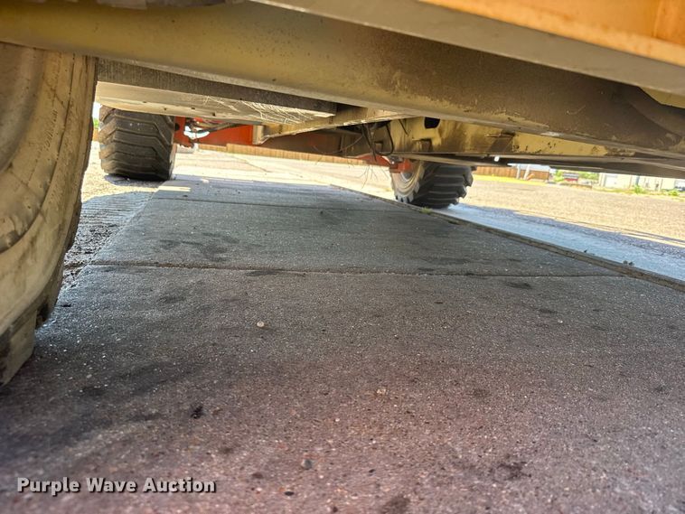 image for item DY3226 JLG 4394RT scissor lift