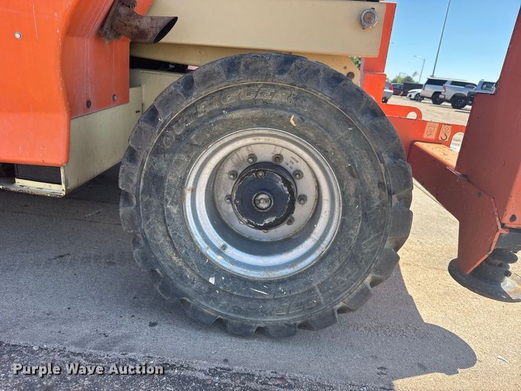 image for item DY3226 JLG 4394RT scissor lift