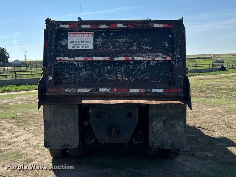 image for item DY3253 1997 Mack CH613 dump truck