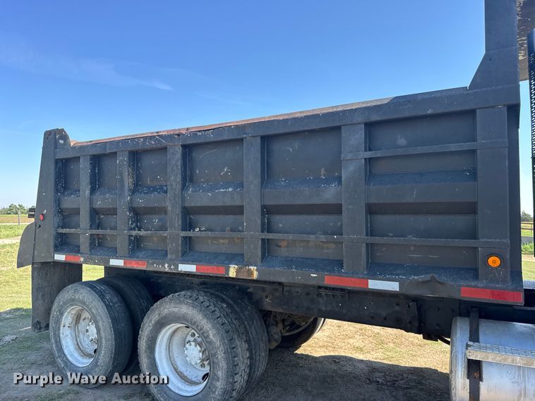 image for item DY3253 1997 Mack CH613 dump truck