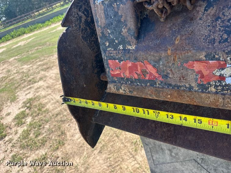image for item DY3253 1997 Mack CH613 dump truck