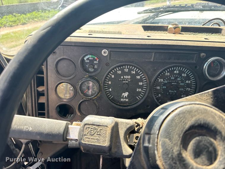 image for item DY3253 1997 Mack CH613 dump truck