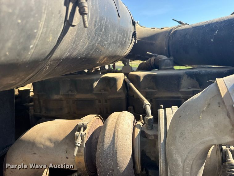 image for item DY3253 1997 Mack CH613 dump truck