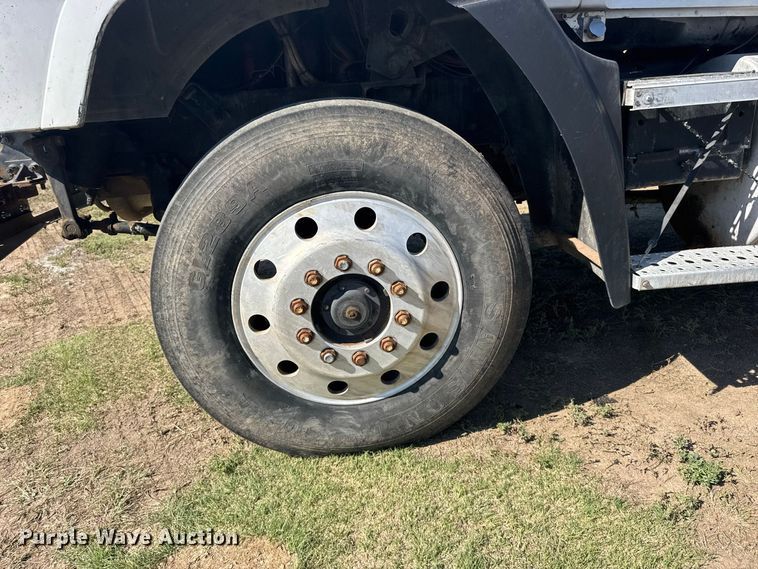 image for item DY3253 1997 Mack CH613 dump truck