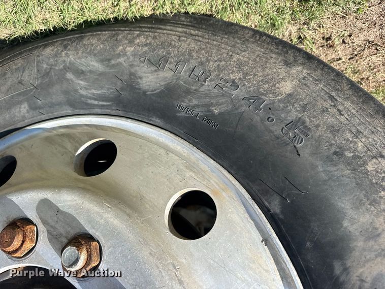 image for item DY3253 1997 Mack CH613 dump truck