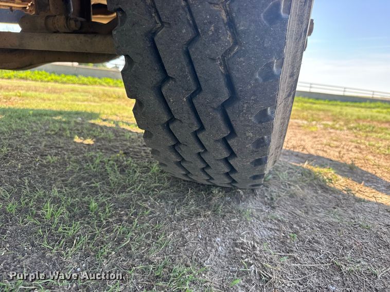 image for item DY3253 1997 Mack CH613 dump truck