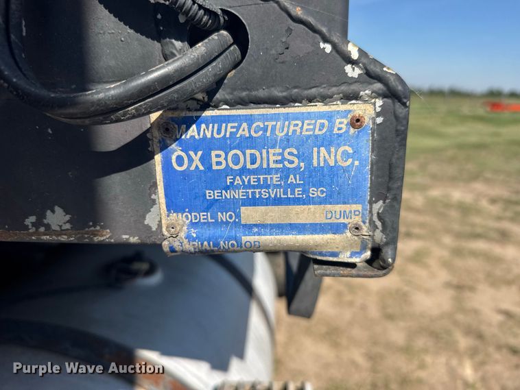 image for item DY3253 1997 Mack CH613 dump truck