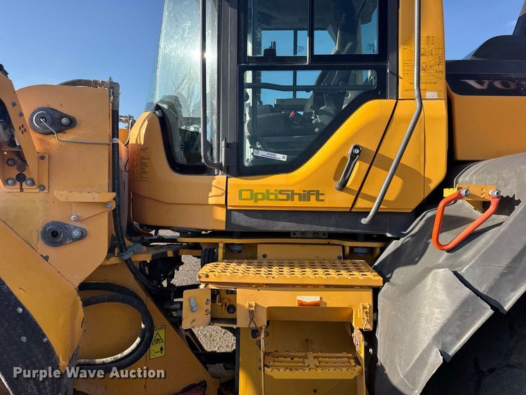 image for item DY3275 2018 Volvo L120H wheel loader