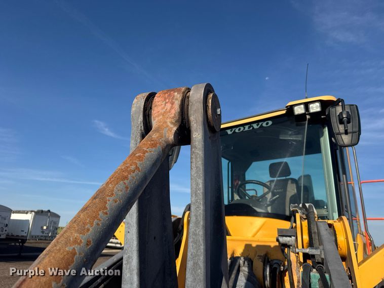 image for item DY3275 2018 Volvo L120H wheel loader