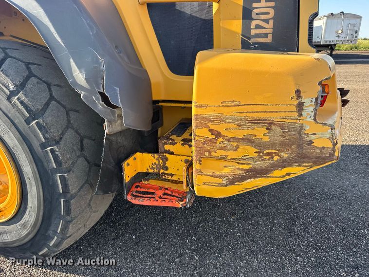 image for item DY3275 2018 Volvo L120H wheel loader