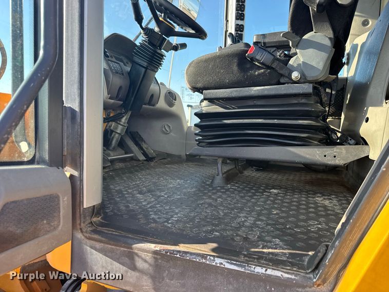 image for item DY3275 2018 Volvo L120H wheel loader