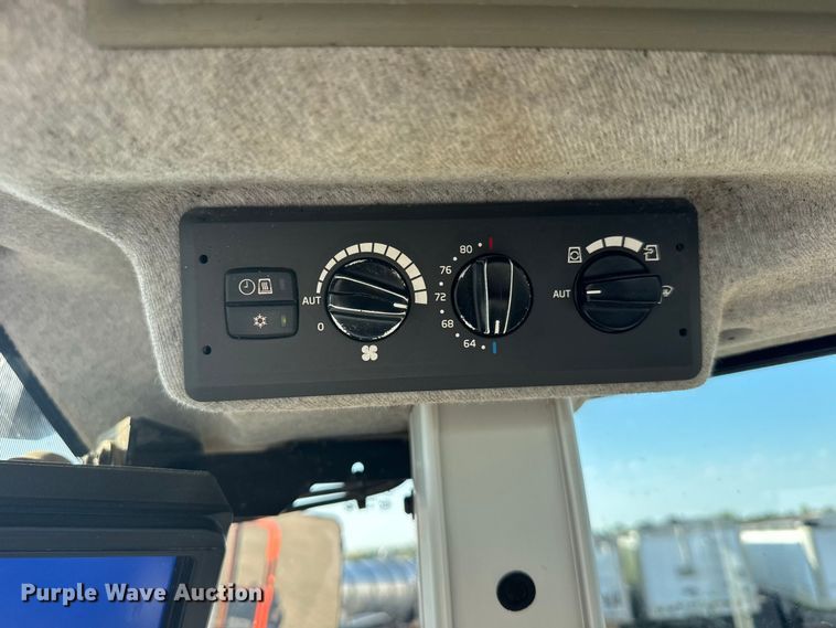 image for item DY3275 2018 Volvo L120H wheel loader