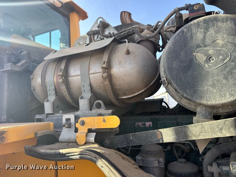 image for item DY3275 2018 Volvo L120H wheel loader