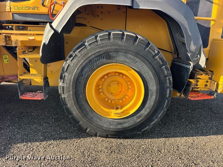 image for item DY3275 2018 Volvo L120H wheel loader