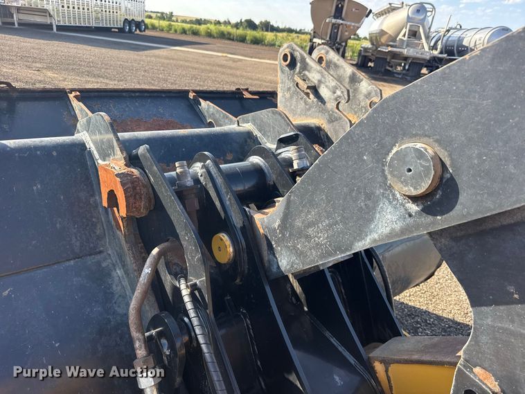 image for item DY3276 2008 Caterpillar 924H wheel loader