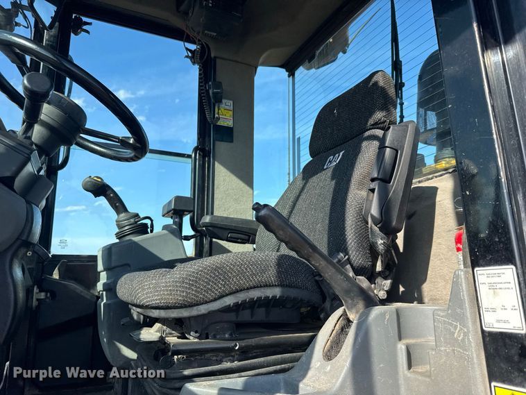 image for item DY3276 2008 Caterpillar 924H wheel loader
