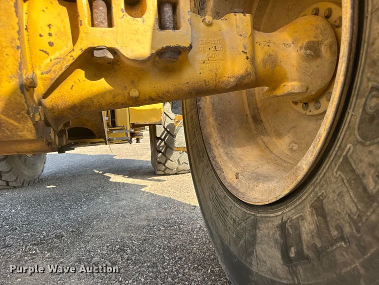 image for item DY3276 2008 Caterpillar 924H wheel loader