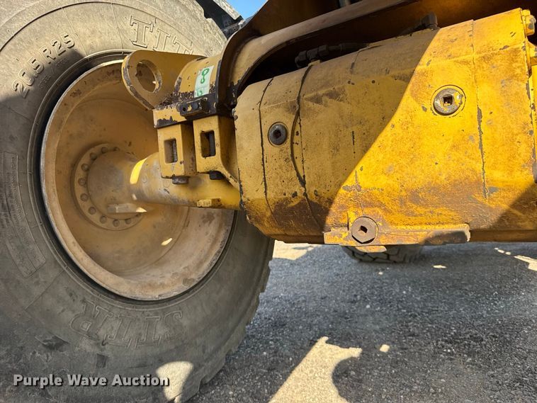 image for item DY3276 2008 Caterpillar 924H wheel loader