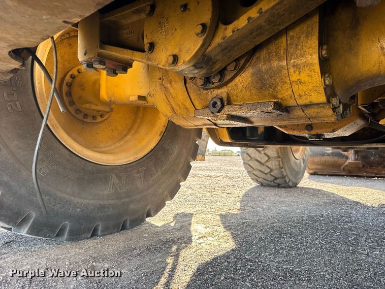 image for item DY3276 2008 Caterpillar 924H wheel loader