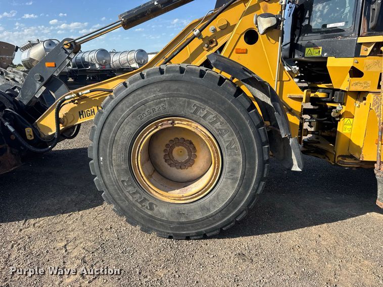 image for item DY3276 2008 Caterpillar 924H wheel loader