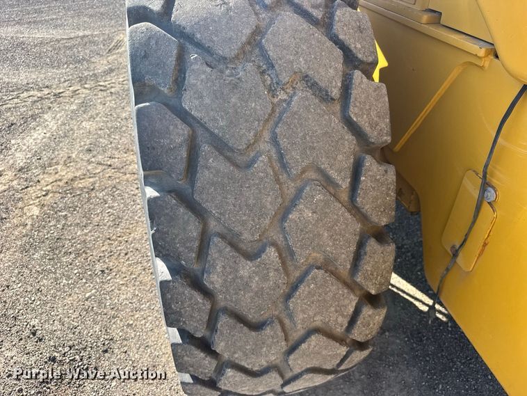 image for item DY3276 2008 Caterpillar 924H wheel loader