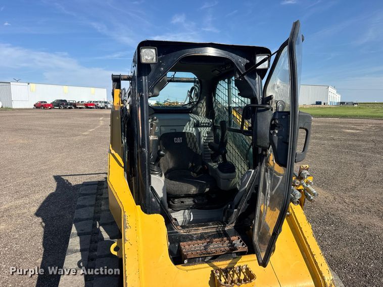 image for item DY3278 2010 Caterpillar 299C tracked skid steer loader
