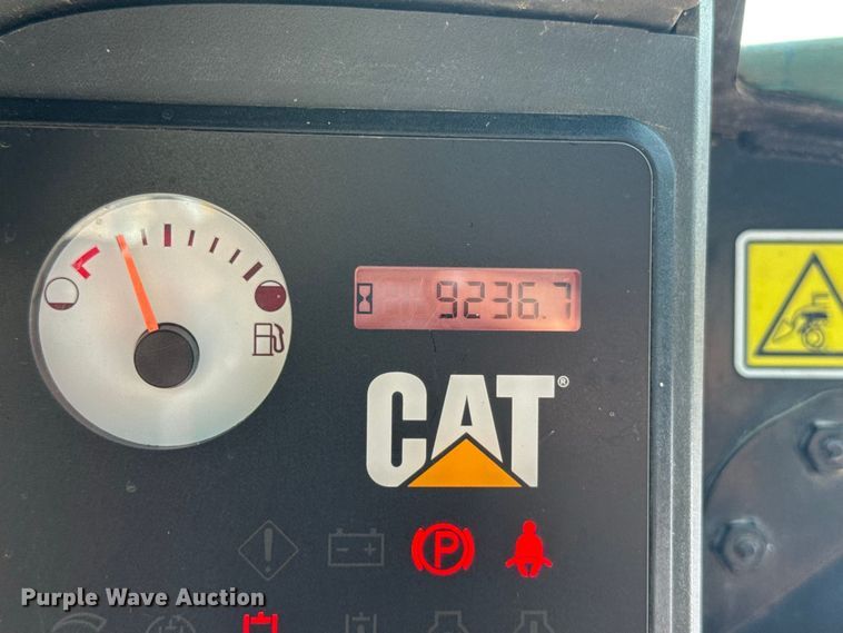 image for item DY3278 2010 Caterpillar 299C tracked skid steer loader