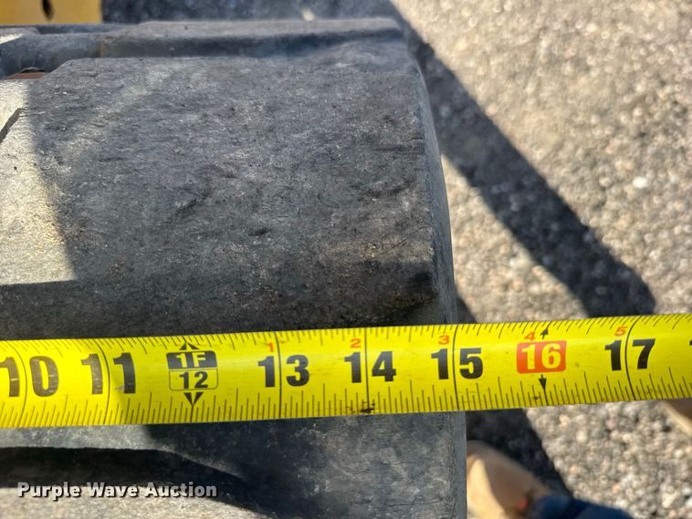 image for item DY3278 2010 Caterpillar 299C tracked skid steer loader