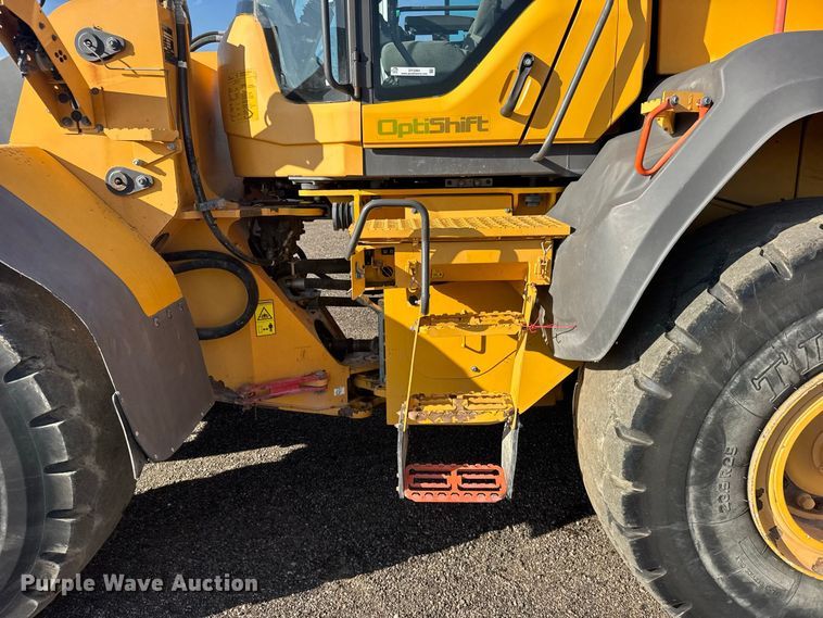 image for item DY3284 2018 Volvo L120H wheel loader