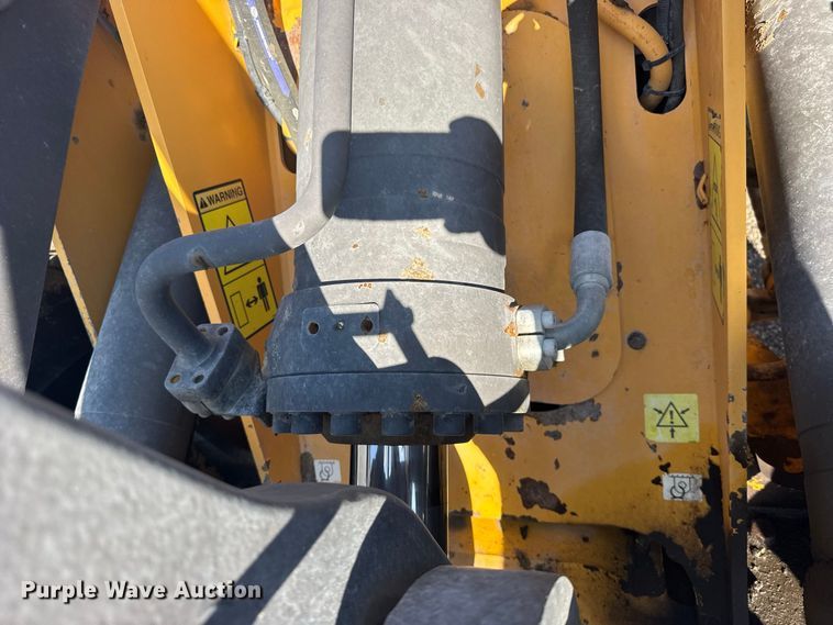 image for item DY3284 2018 Volvo L120H wheel loader