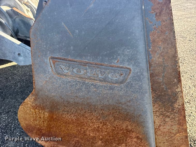 image for item DY3284 2018 Volvo L120H wheel loader
