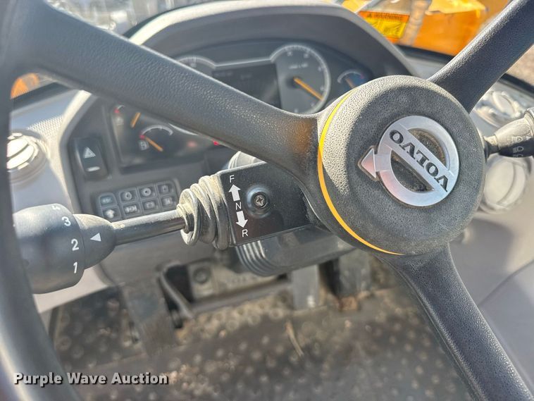 image for item DY3284 2018 Volvo L120H wheel loader