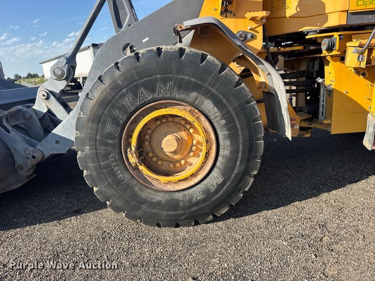 image for item DY3284 2018 Volvo L120H wheel loader