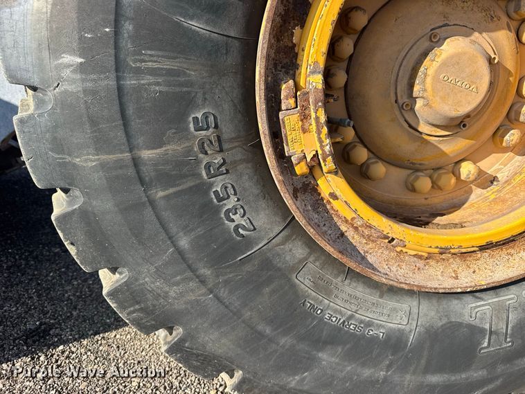 image for item DY3284 2018 Volvo L120H wheel loader