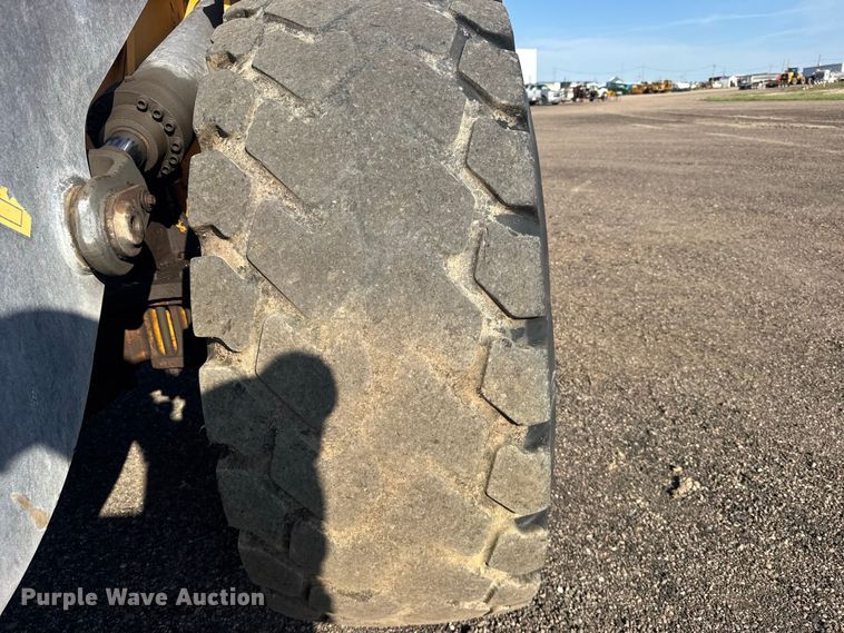 image for item DY3284 2018 Volvo L120H wheel loader