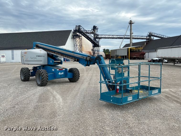 image for item DZ4636 2007 Genie S-65 boom lift